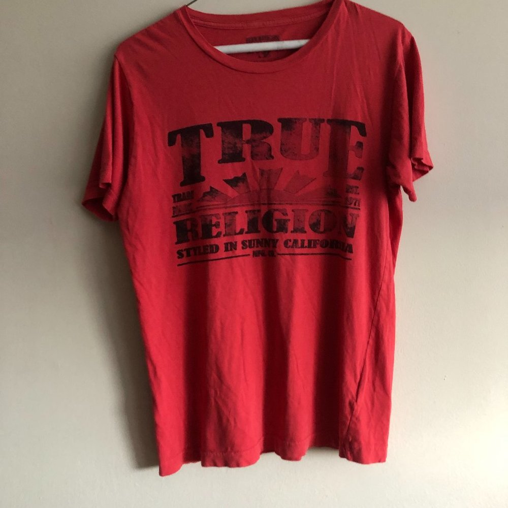 red t shirt TRUE RELIGION